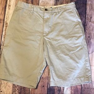 BANANA REPUBLIC Mens Khaki Shorts Size 32